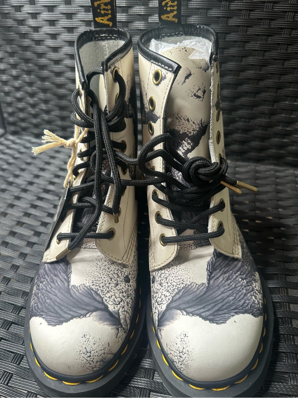 Doc martens Tate leather boots size 6 women’s